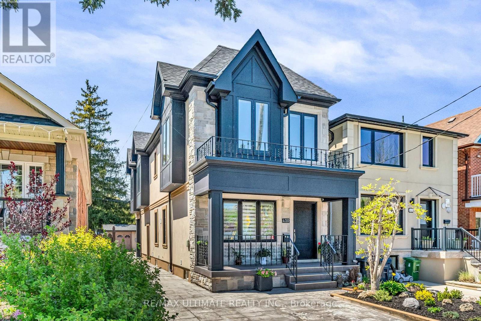 Property image for 420 HARVIE AVENUE|Toronto (Caledonia-Fairbank), Ontario M6E4L8