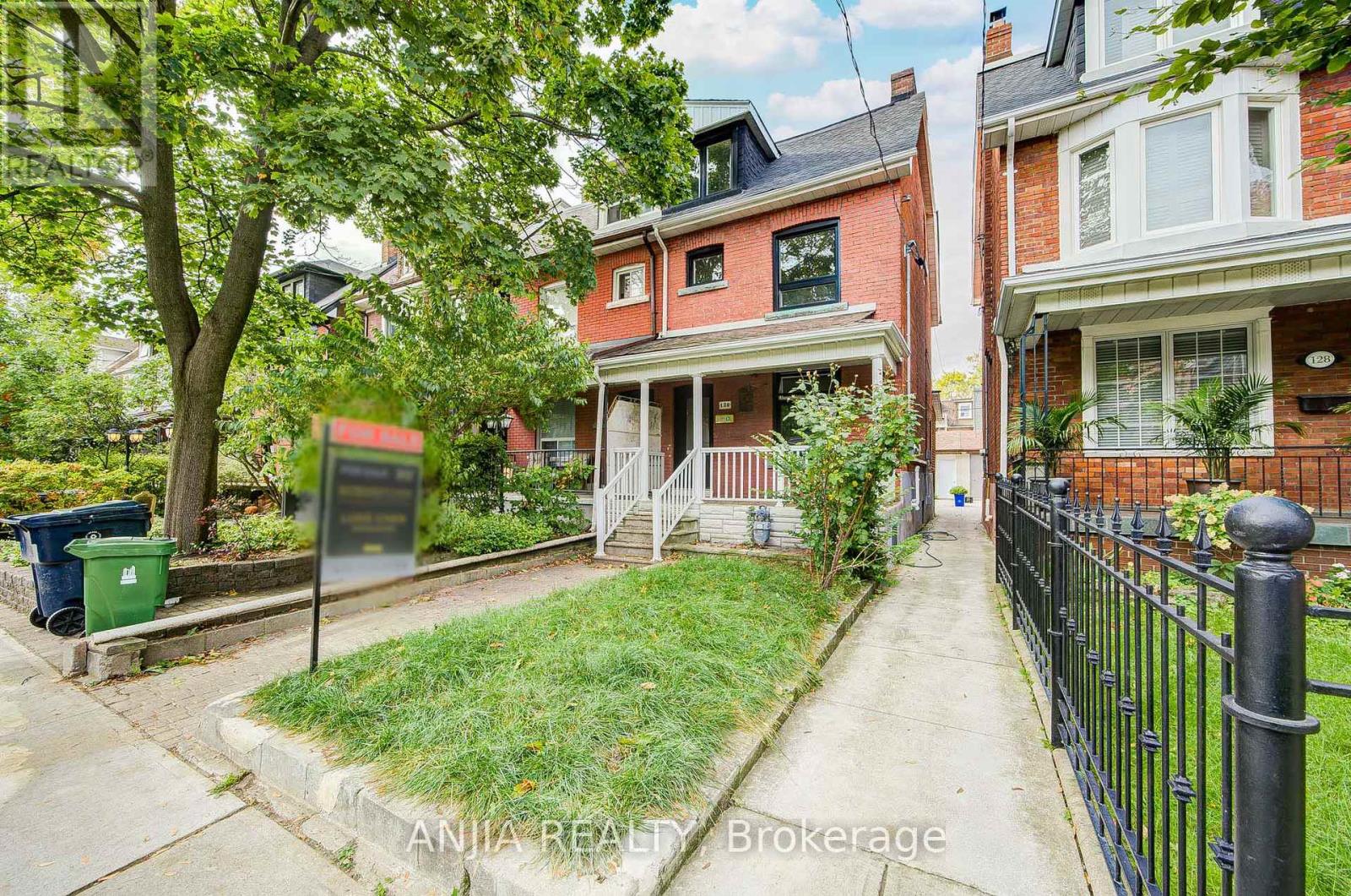 Property image for 126 GRACE STREET|Toronto (Trinity-Bellwoods), Ontario M6J2S2