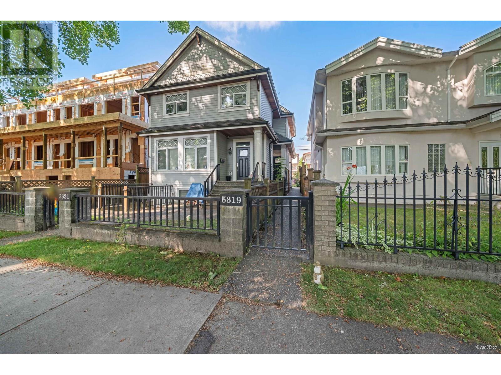 5319 CHAMBERS STREET|Vancouver, British Columbia V5R3M2