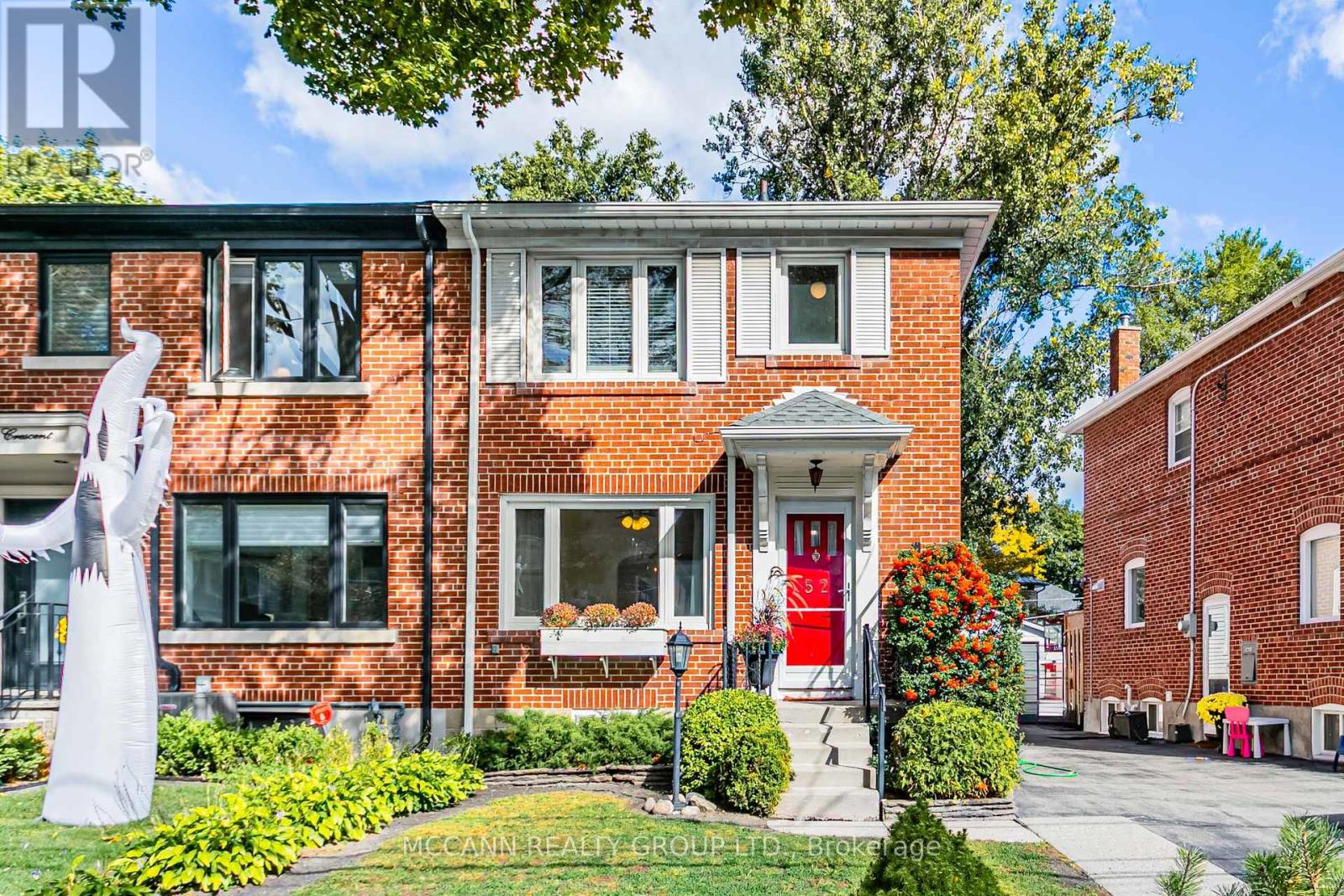 Property image for 52 THURSFIELD CRESCENT|Toronto (Leaside), Ontario M4G2N5