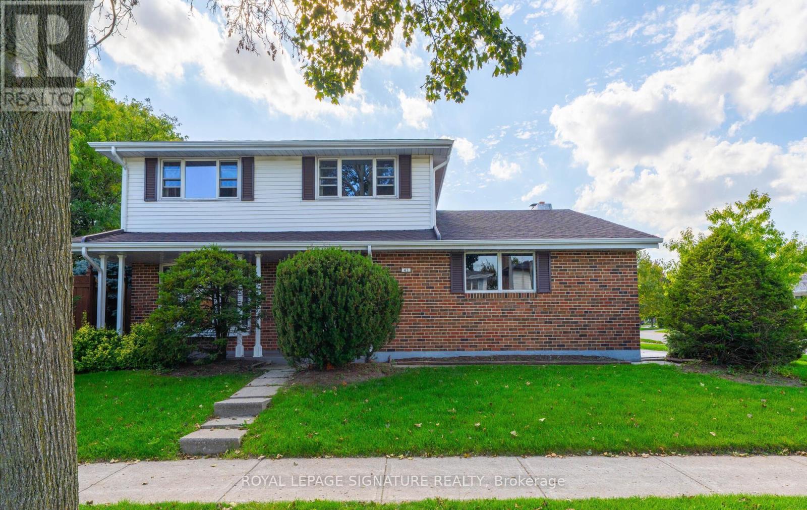 43 COLLINGSBROOK BOULEVARD|Toronto (L'Amoreaux), Ontario M1W1L9