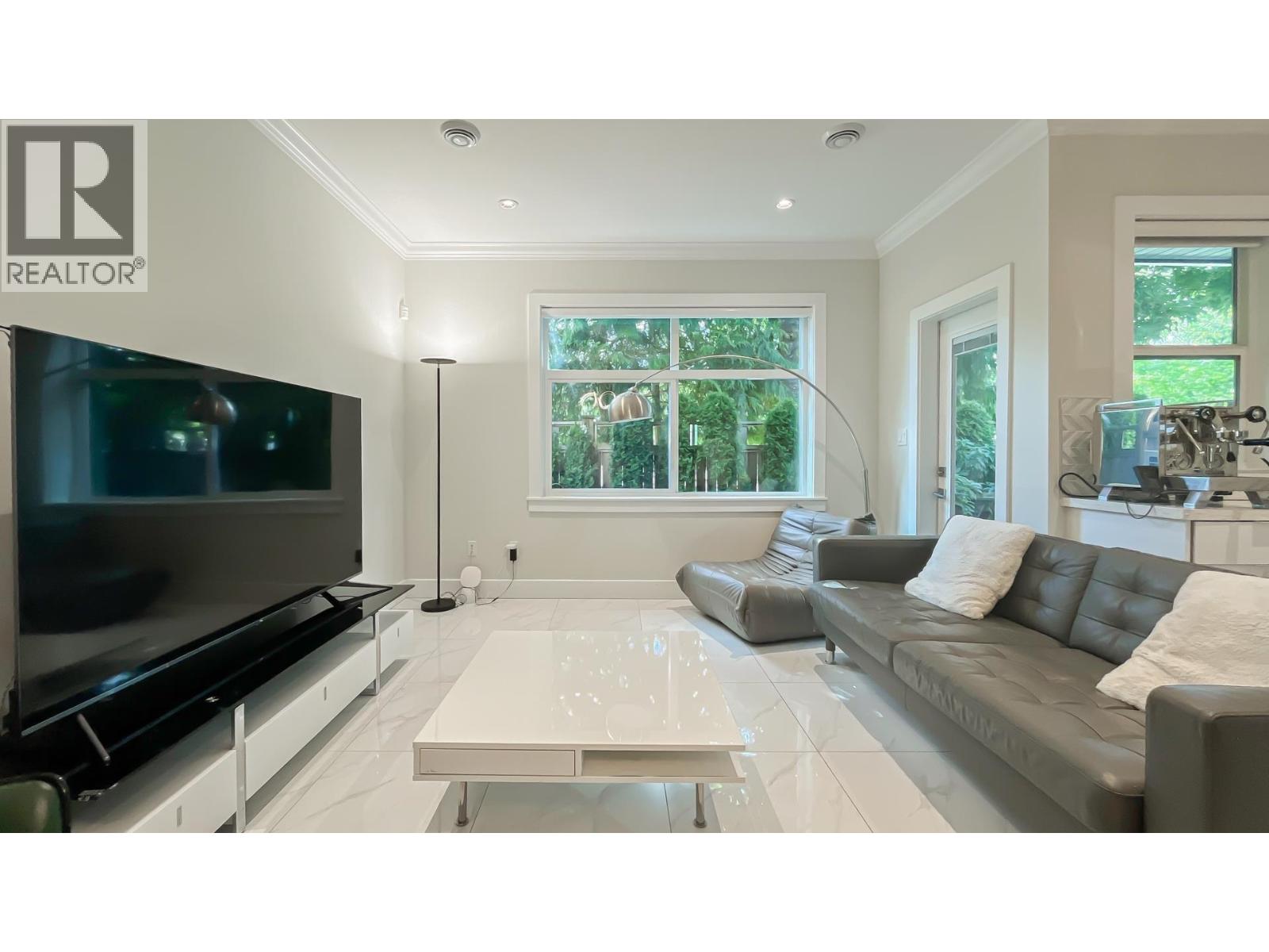 101 6571 NO. 4 ROAD|Richmond, British Columbia V6Y2T2