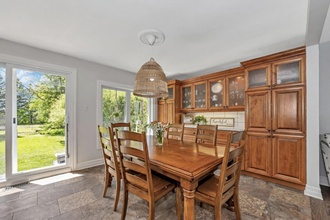 Primary image of 9 Bols St