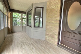 Additional image 3 of 36 Gothic Ave