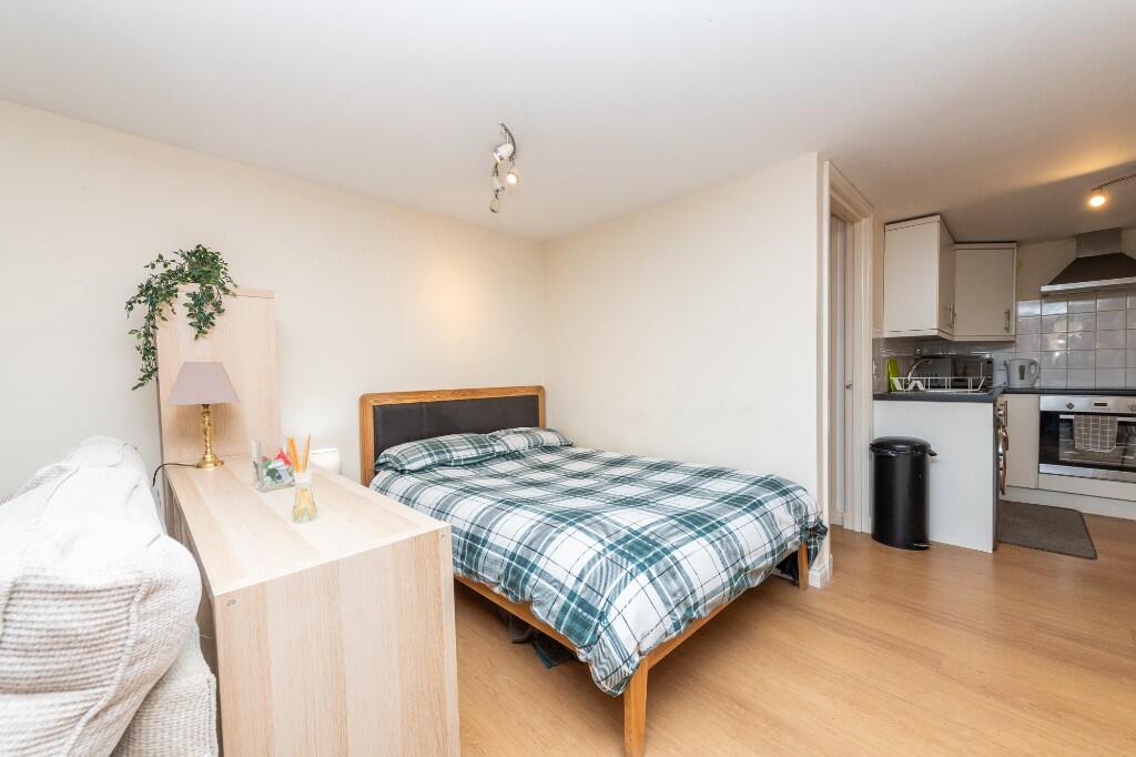 Additional image 17 of Victoria Road, Aberdeen, Aberdeenshire, AB11