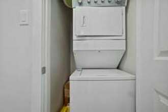 Primary image of 9517 160 Ave NW