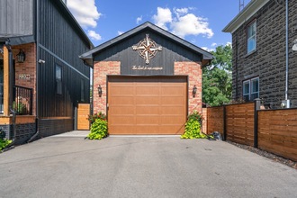 Additional image 4 of 220 Park St W