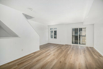 Additional image 3 of 542 Recolte Private