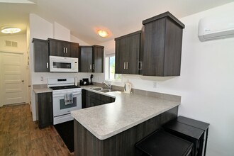 Additional image 4 of 2133 Henderson Lake Way