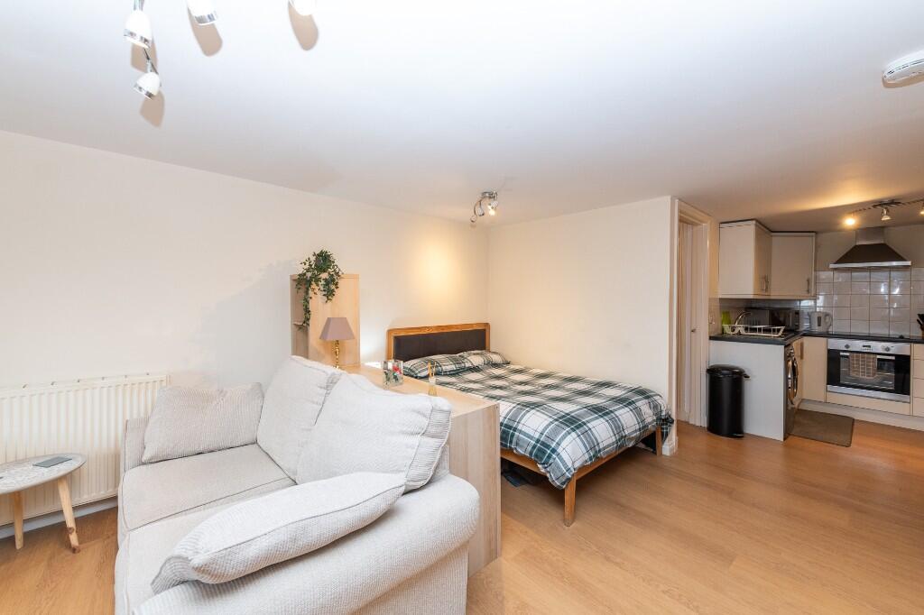 Additional image 19 of Victoria Road, Aberdeen, Aberdeenshire, AB11