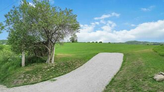 Additional image 2 of 8389 Concession Rd 8