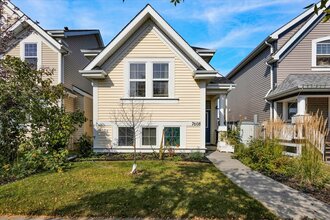 Additional image 2 of 7608 - 15 Ave SW