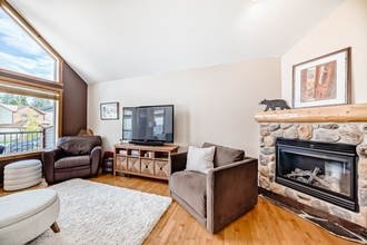 Additional image 3 of 903 Wilson Way