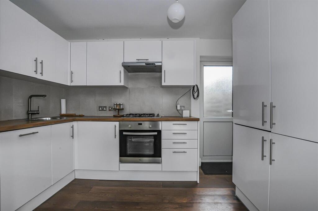 Additional image 19 of Hazel Road, Park Street, St. Albans