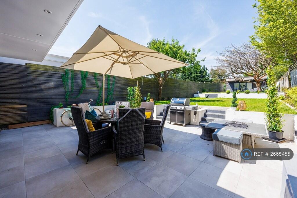 Additional image 25 of Charmouth Road, St. Albans, AL1