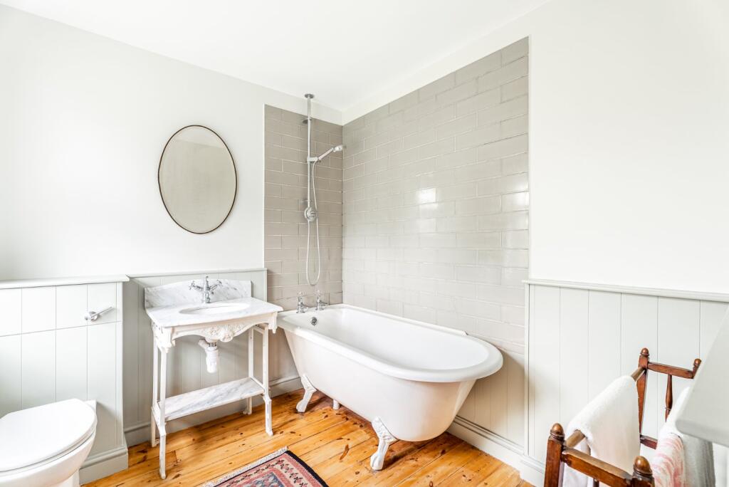 Additional image 16 of Watling Street, Park Street, St. Albans, Hertfordshire, AL2