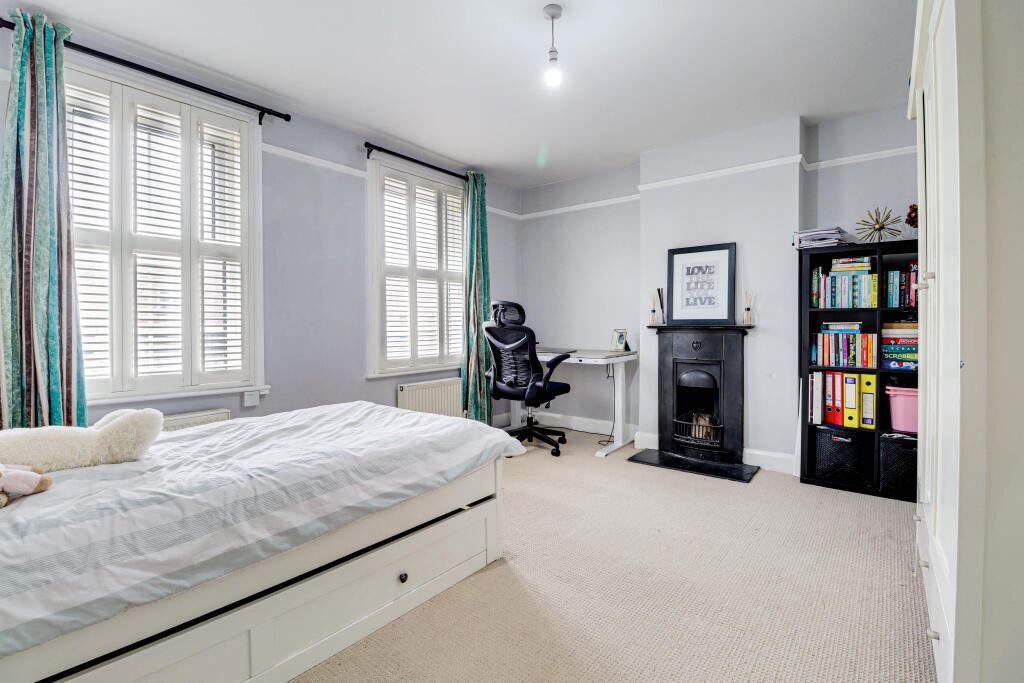 Additional image 13 of High Street, London Colney, AL2