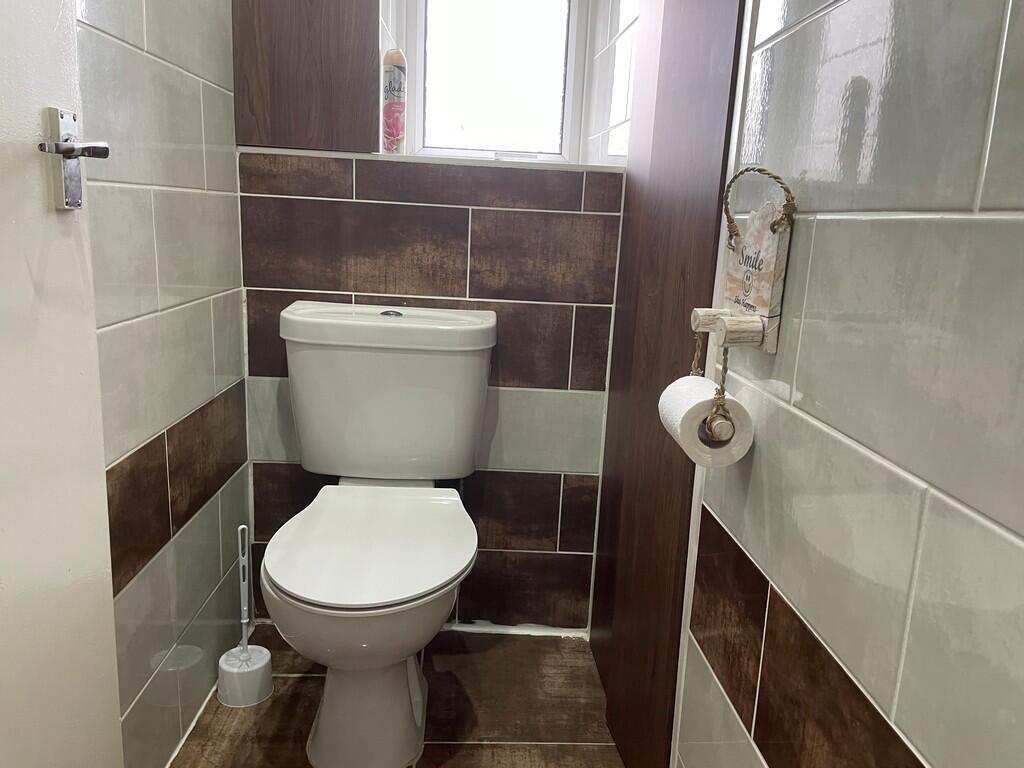 Additional image 9 of Hollyfield, Hatfield