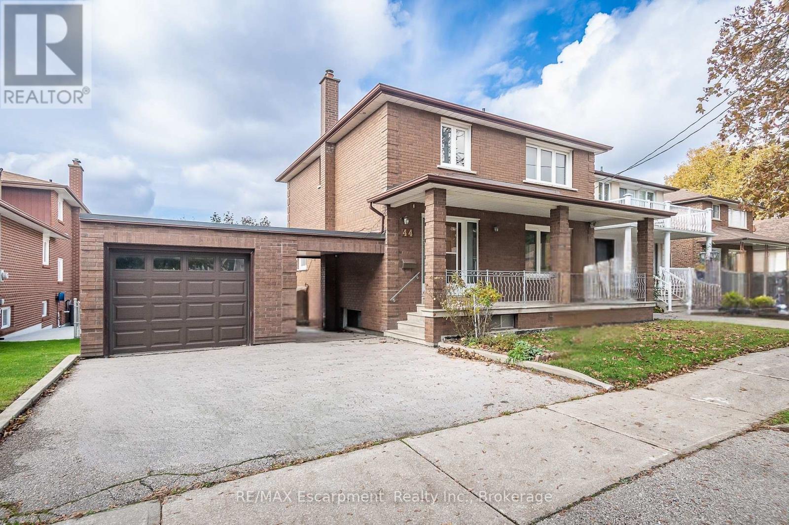 Property image for 44 RIDGE ROAD|Toronto (Downsview-Roding-CFB), Ontario M3M1C7