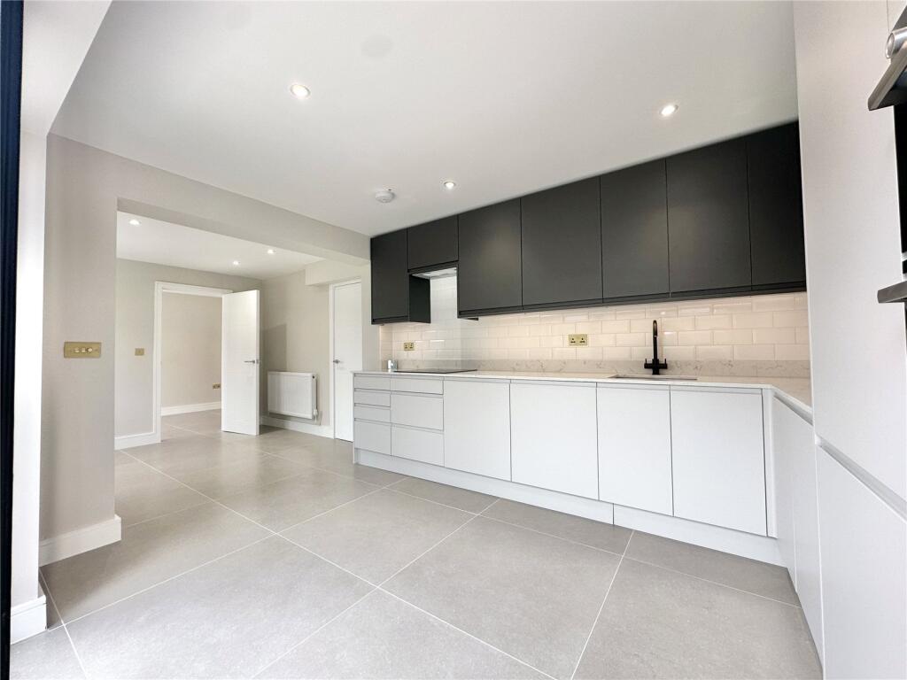 Additional image 8 of Wych Elms, Park Street, St. Albans, Hertfordshire, AL2