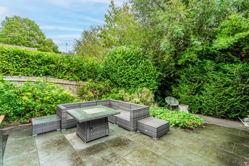 Additional image 16 of Orient Close, St. Albans, Hertfordshire, AL1