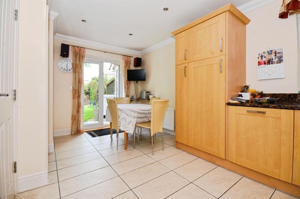 Additional image 7 of Jays Close, Bricket Wood, St. Albans