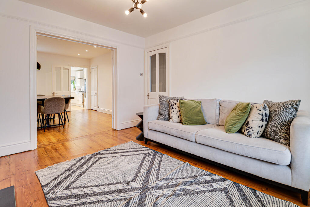 Additional image 19 of High Street, London Colney, AL2