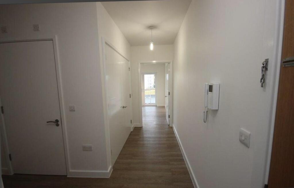 Additional image 8 of Town Centre, Hatfield