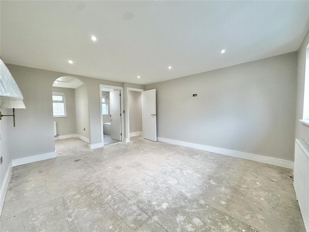 Additional image 14 of Wych Elms, Park Street, St. Albans, Hertfordshire, AL2