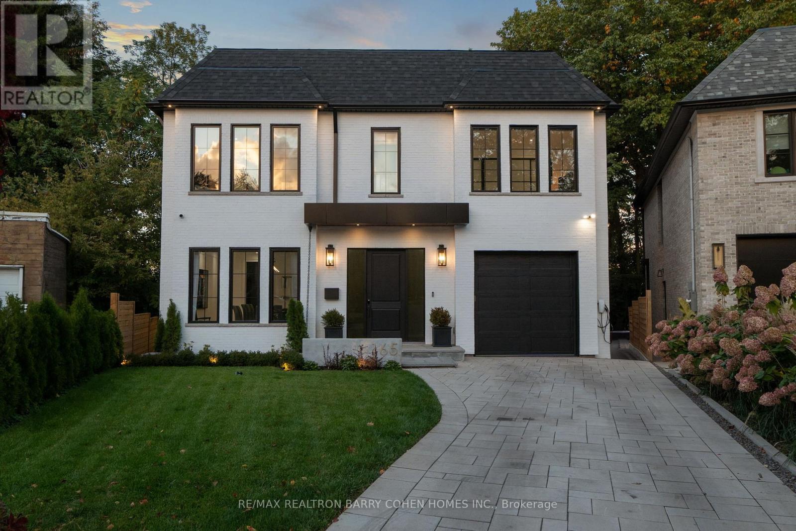 Primary image of 165 LEACREST ROAD|Toronto (Leaside), Ontario M4G1E7