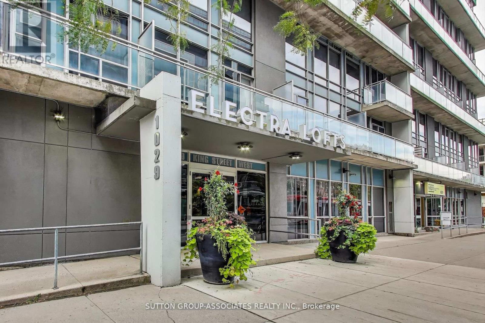 Property image for 213 - 1029 KING STREET W|Toronto (Niagara), Ontario M6K3M9