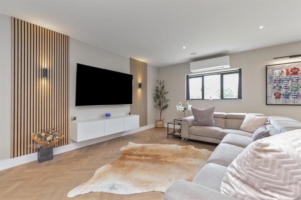 Additional image 8 of The Meads, Bricket Wood, St. Albans