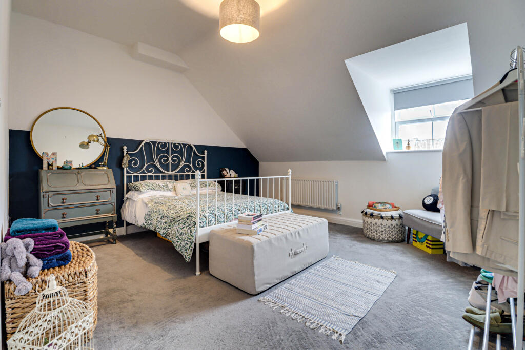 Additional image 18 of Beningfield Drive, London Colney, AL2