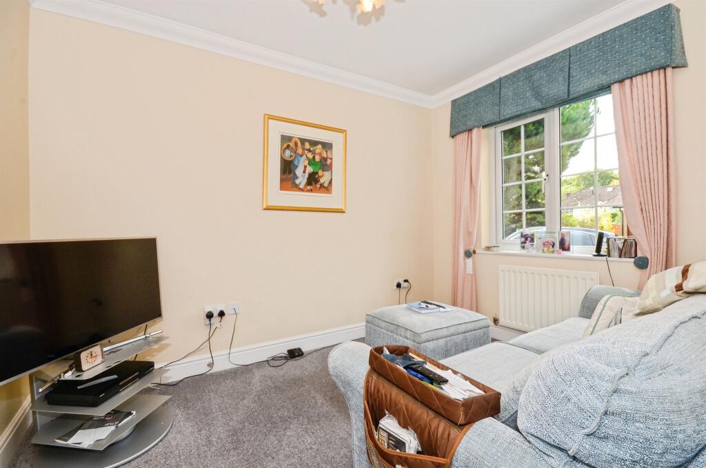 Additional image 8 of Jays Close, Bricket Wood, St. Albans