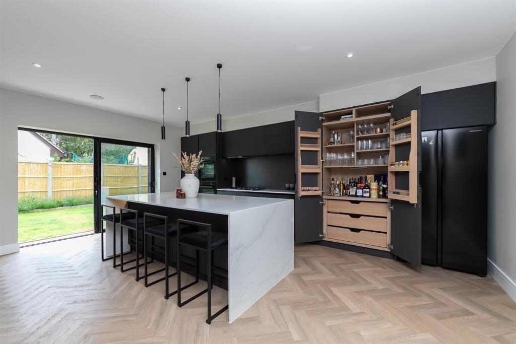 Additional image 10 of The Meads, Bricket Wood, St. Albans