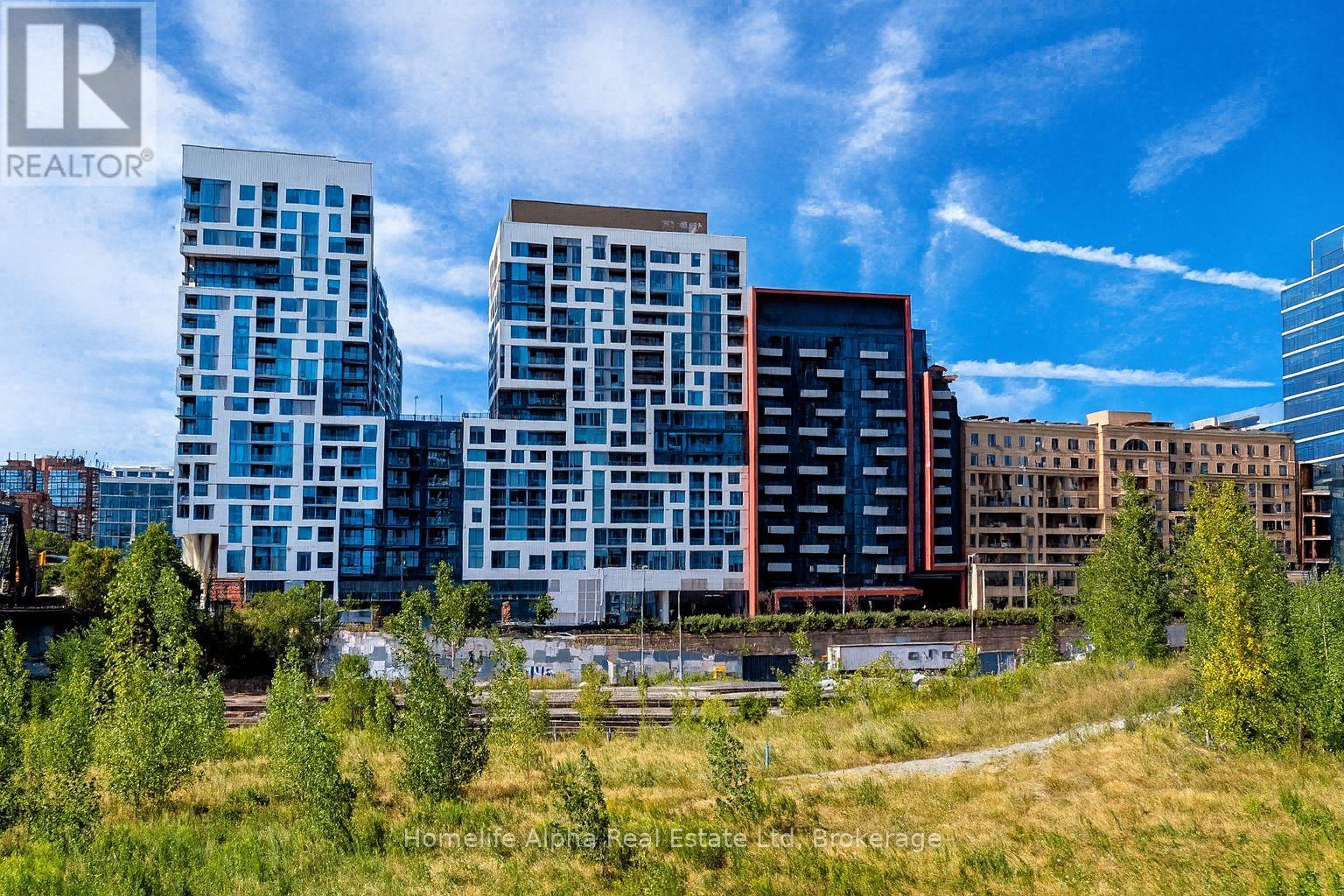 Property image for 704 - 576 FRONT STREET W|Toronto (Waterfront Communities), Ontario M5V0P8