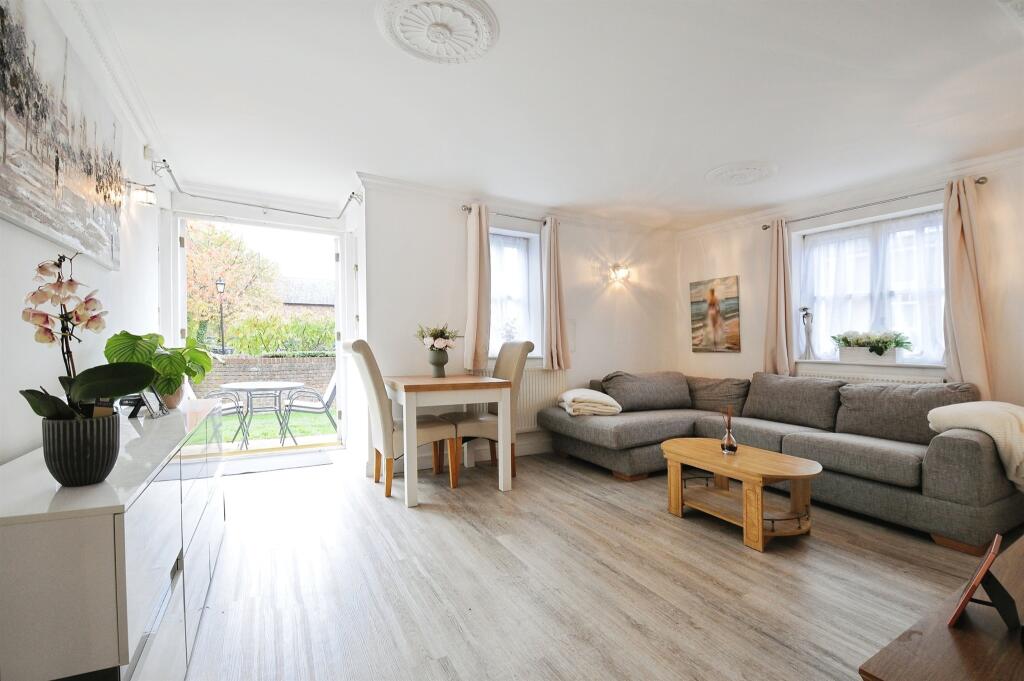 Additional image 11 of Minister Court, Frogmore, ST. ALBANS