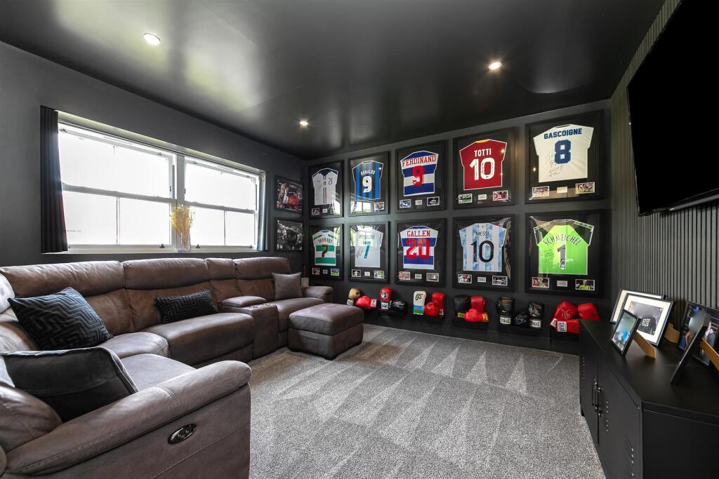 Additional image 11 of The Meads, Bricket Wood, St. Albans