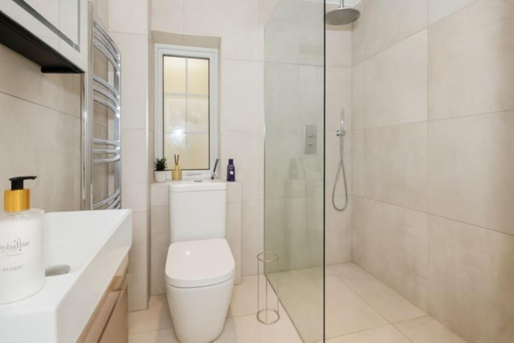 Additional image 11 of Charmouth Road, St. Albans