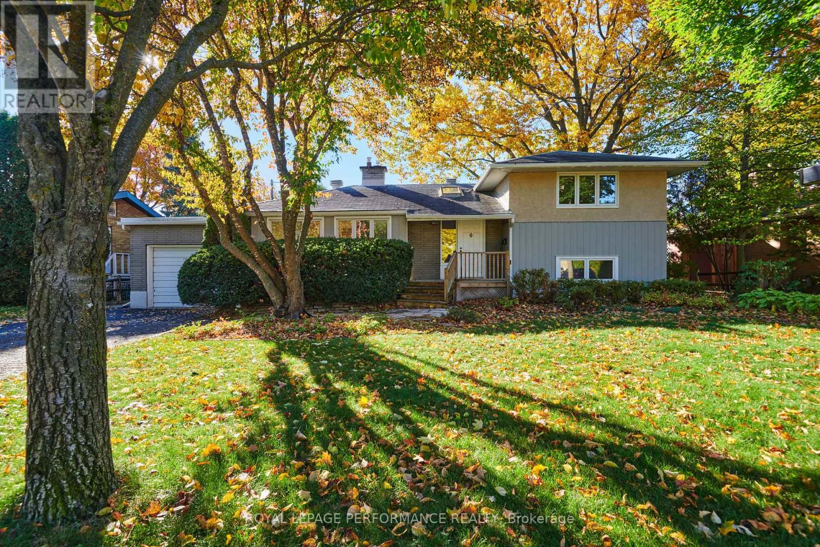 Primary image of 1394 WESMAR DRIVE|Ottawa, Ontario K1H7T5