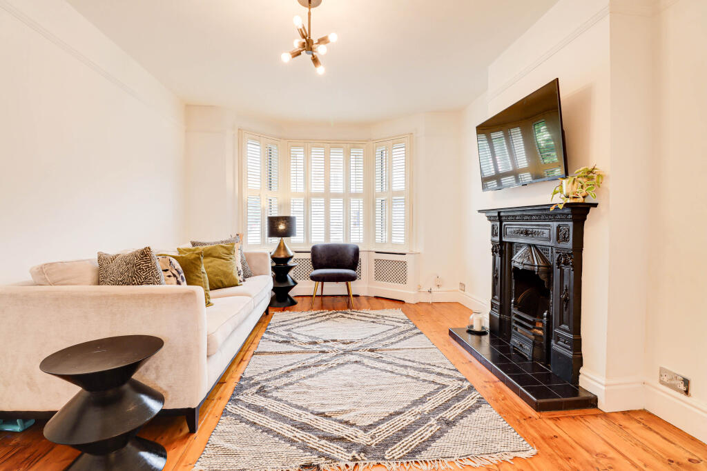 Additional image 26 of High Street, London Colney, AL2