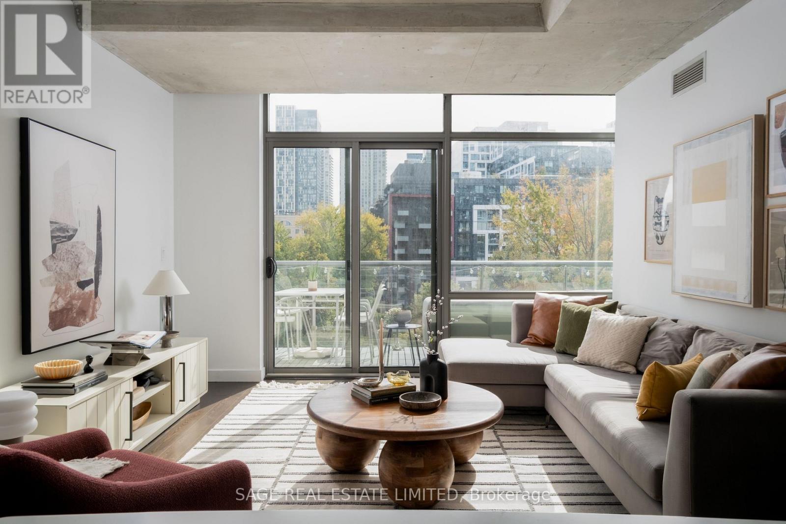 Property image for 633 - 55 STEWART STREET|Toronto (Waterfront Communities), Ontario M5V2V1
