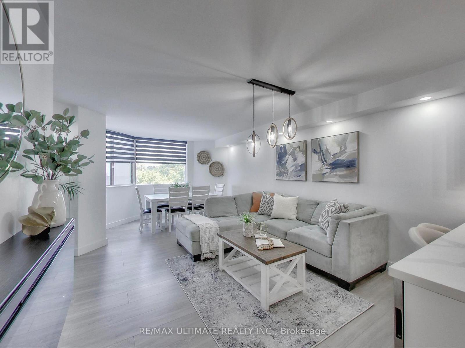 Primary image of 210 - 234 ALBION ROAD|Toronto (Elms-Old Rexdale), Ontario M9W6A5