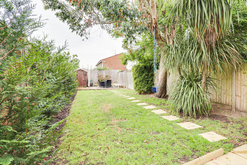 Additional image 23 of High Street, London Colney, AL2