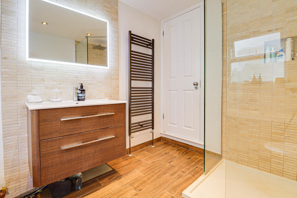 Additional image 14 of High Street, London Colney, AL2