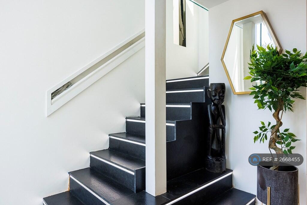 Additional image 35 of Charmouth Road, St. Albans, AL1