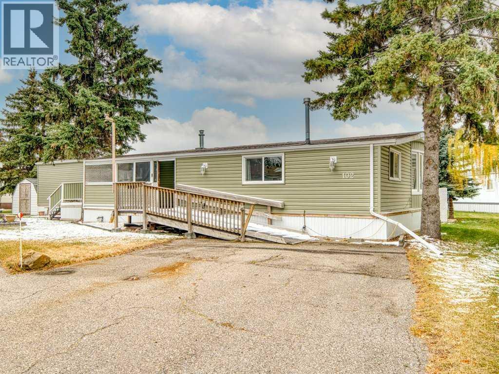 102 Burroughs Place NE|Calgary, Alberta T1Y6K5