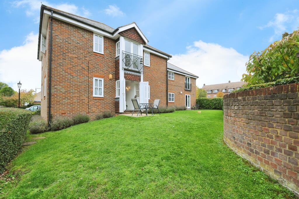 Additional image 10 of Minister Court, Frogmore, ST. ALBANS