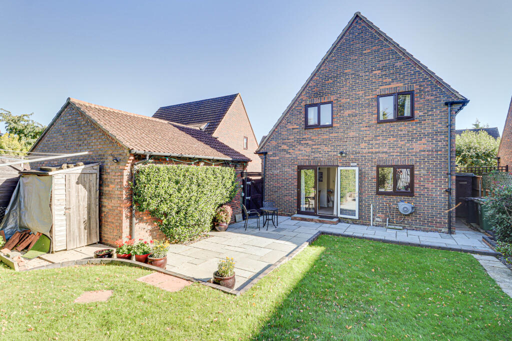 Additional image 17 of Old Orchard, Park Street, St Albans, AL2