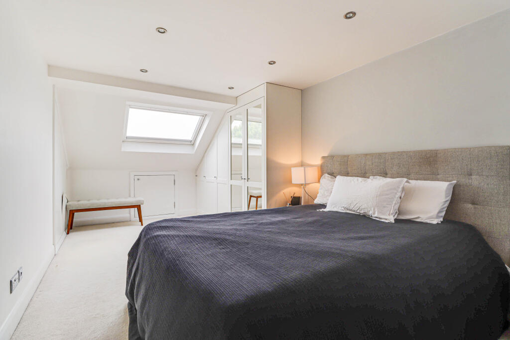 Additional image 16 of High Street, London Colney, AL2